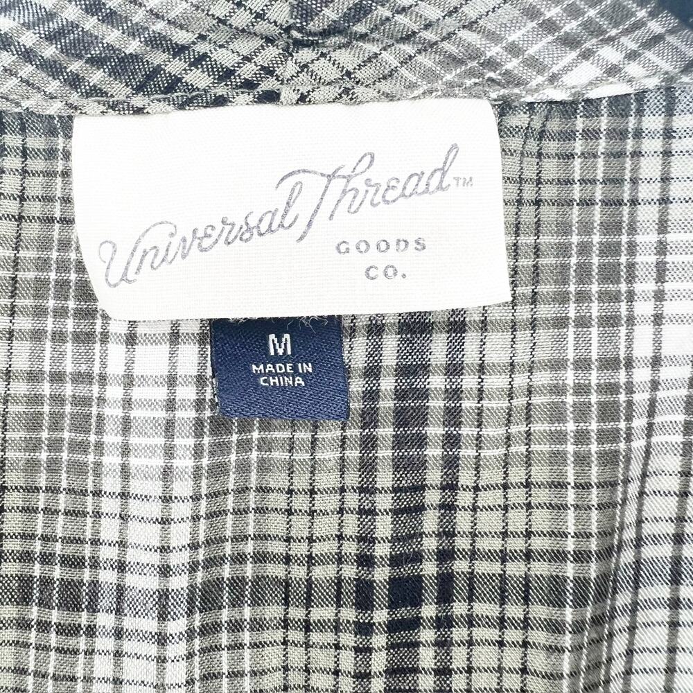 Universal Thread Button Down Blouse Womens Size M… - image 4